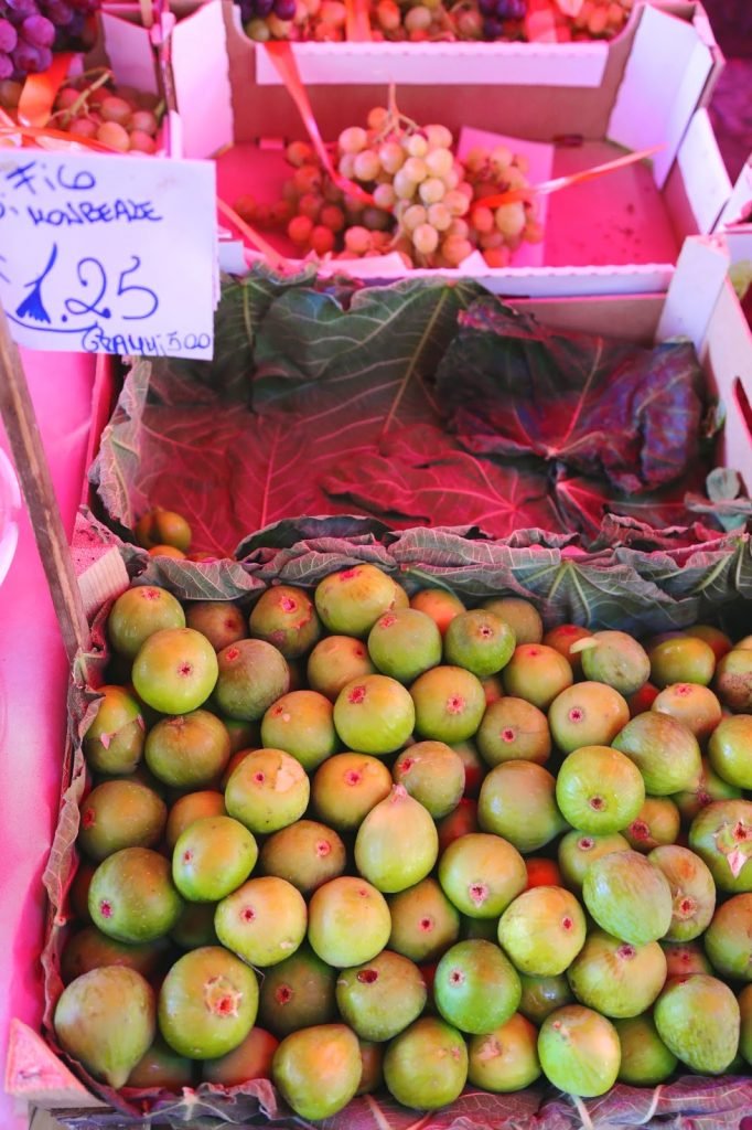 Green figs, Palermo, Sicily