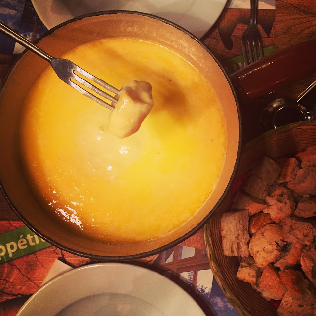 cheese fondue, samoens, Alps, France