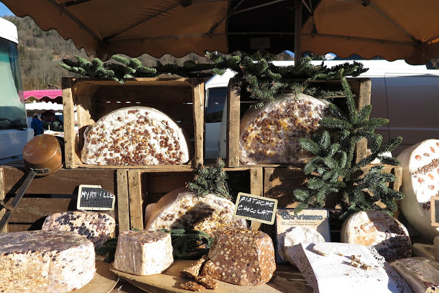 alpine cheese, samoens market, Alps, France
