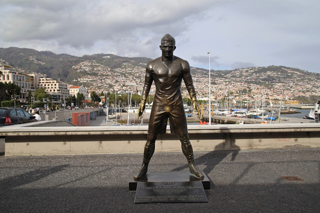 Cristiano Ronaldo statue,, Funchal, Madeira,  pic: Kerstin Rodgers/msmarmitelover