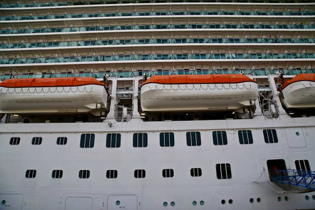 lifeboats.  Britannia, P and O cruise ship. pic: Kerstin Rodgers/msmarmitelover