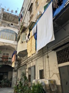 drying laundry Naples pix: Kerstin Rodgers/msmarmitelover.com